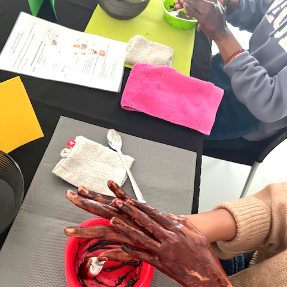 mains-atelier-socio-esthetique